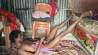 Desi housewife ki doggy style mein gand Mari