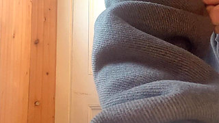 Piss Dirt Pussy Show up Nice View of Hana Chan Petite Girl