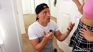 Zac Wild Eats His Teenager Roomate 'Lulu Chu's' Dark Sna