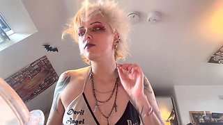 Black Lipstick Fetish - Goth Girl Makes Her BF a Dirty BJ Video