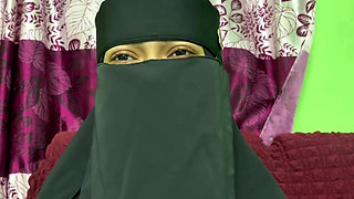 My favorite sexy Desi Bhabhi wants to fucking with me