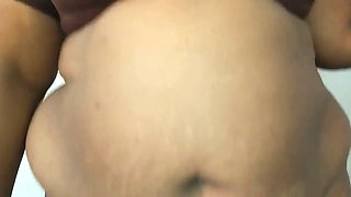 Tamil Beautiful Aunty Very Hot Boobs and Unbelievable Body