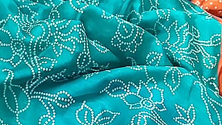 Step Sister and I Were Relaxing on the Bed When He Was Shocked to Think That I Suddenly Wanted to Have Sex with Him.