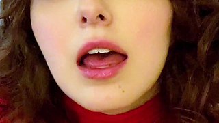 Webcam fun mature brunette with toys cum on cam
