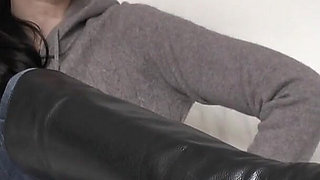 Be My Ashtray and Spittoon! Boot Mistress, Lady Victoria Valente