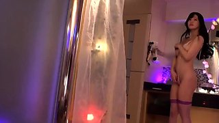 Omege japanese girl with big boobs on cams