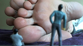 Giantess Tiny Man POV Foot Ignore