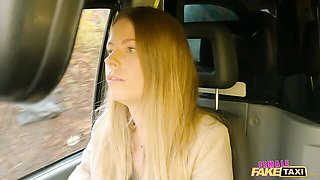 Female Fake Taxi featuring Leo Santos and Samantha Joiner's fake taxi video