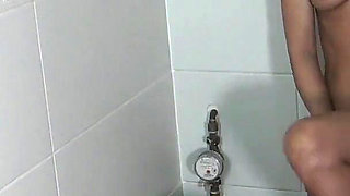 Lick Lesbian Girls Pee!