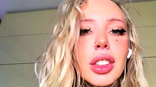 Amateur Busty Blonde Chick Toy Masturbation
