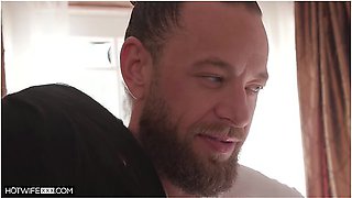 Pool Man's Huge Dick In My Married Mouth And Pussy