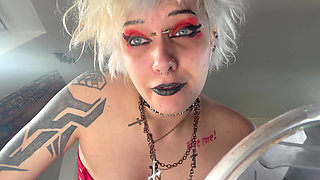 Glitterqueen1999 Mouth Tour with Mirror Black Lipstick