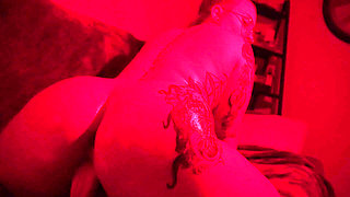Oily Red Room Ride