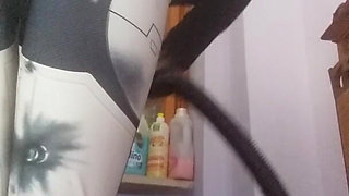 It so Sexy Vacuumin!