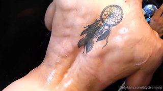 Lily Strong - Rough and dirty sex in the bathroom before going to bed I included lots of close ups for those of - Amateur porn