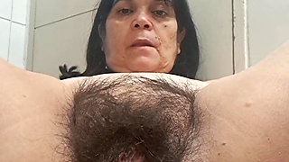 Stepmom's Very Hairy, Wet, Open Shell