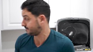 Big-bottomed doll Sienna Santana is enjoying this large wiener