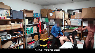 Big theft Audrey Royal caught and punished by security guard