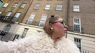 Sandie Candy Cumwalk