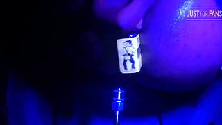 Big Chocolate Booty Under Blue Lights.yes Please