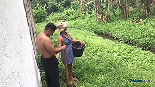 I Fucked My Neighbor's Stepdaughter the Gardener Inside His Vegetable Garden