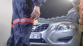 Could Nt Pay the Mechanic so I Offered Him Some Pussy