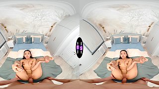 Teen Ashly Rabbit's expert BJ in VR
