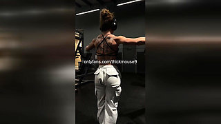 Naughty Teen's Pussy Slip During Instagram Live Dance