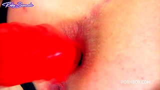 Young Blonde With Open Ass For Big Dildos