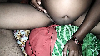 Desi Bhabhi Gives Amazing Blowjob in Hindi Video