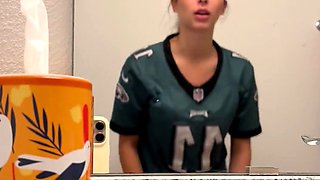 Brunette Couch Webcam Solo Fun Masturbating