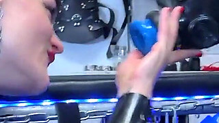 Mistressae Sessions with Princess Latex Rubber Doll: the Sybian Experiment