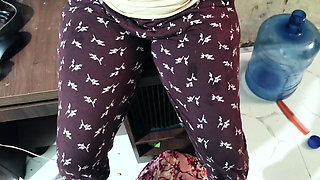 Kitchen Desi Girl friend hard Sex.doggy style sex .tight pussy,tight jeans