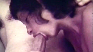 Young sexy slut takes a vintage cock!