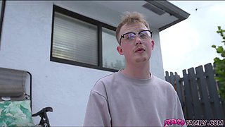 Stepmom Jimmy Michaels Massive Tits Make Cubbi Thompson Cum