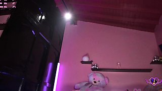 Solo girl masturbates with double dong No anal