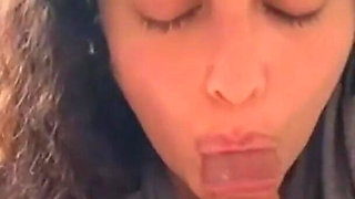 Puta Argentina Babyluna939 Sucks My Dick Gives Me a Handjob with My Tits Until I Run Out of Milk and