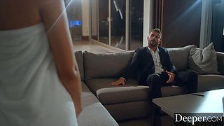 Deeper. Gorgeous Gold Digger Is Seduced By Boyfriends Dad - Gizelle Blanco